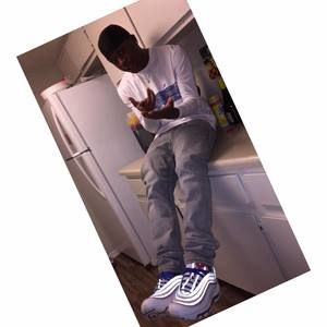 Meet your Posher, Deshaun